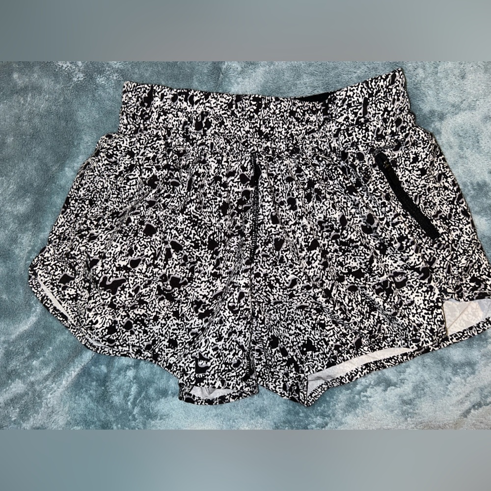 Lululemon 4” Tracker High Rise Shorts